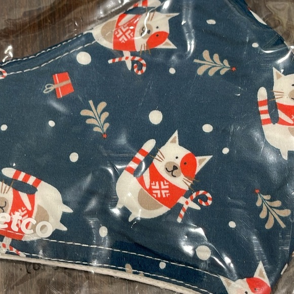 Happy Holidays! Face mask NWT Cat & Candy Canes *Benefits Animal Welfare* - Picture 5 of 5